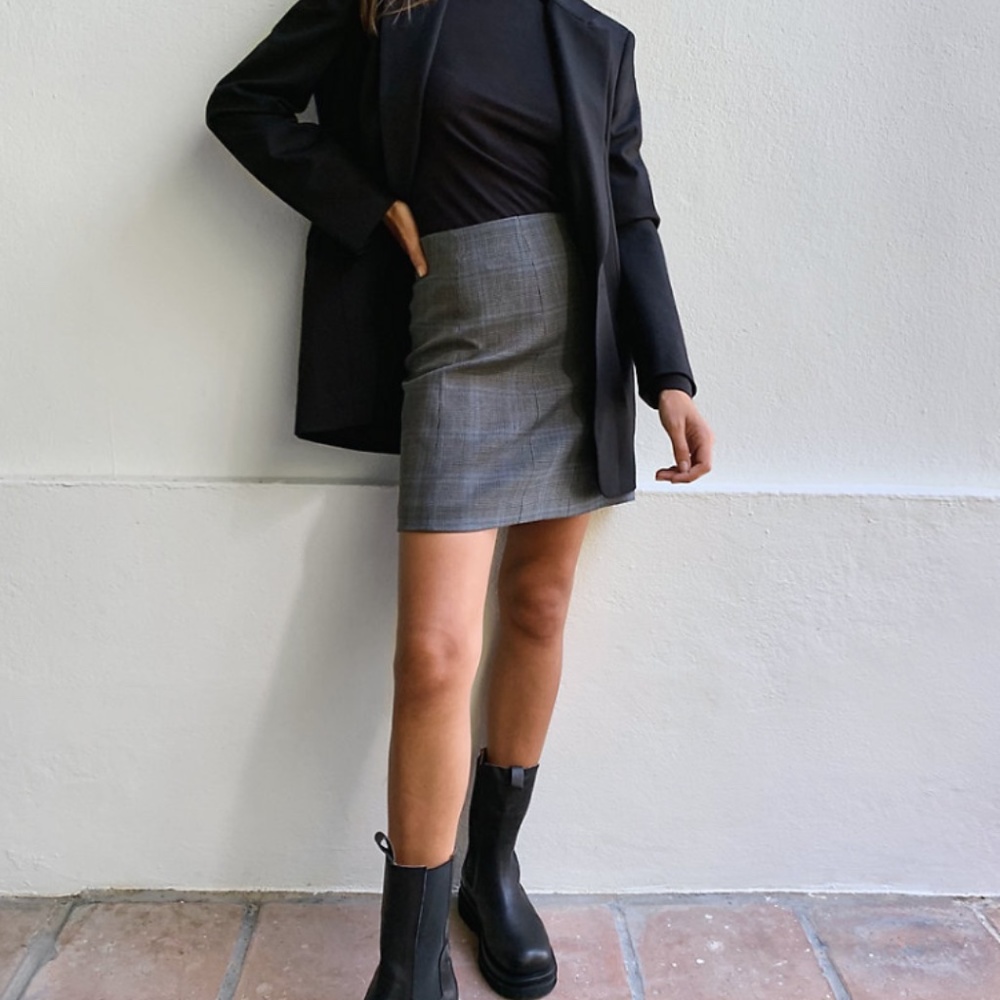 Aritzia Grey Plaid Mini Skirt